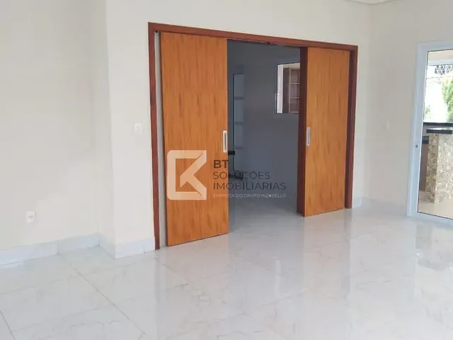 Casa com 481m² 5 quartos e 7 banheiros, à venda, no bairro Vila Avaí em Indaiatuba