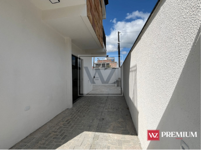 Sobrado 2 quartos e 3 banheiros, à venda, no bairro Morretes em Itapema