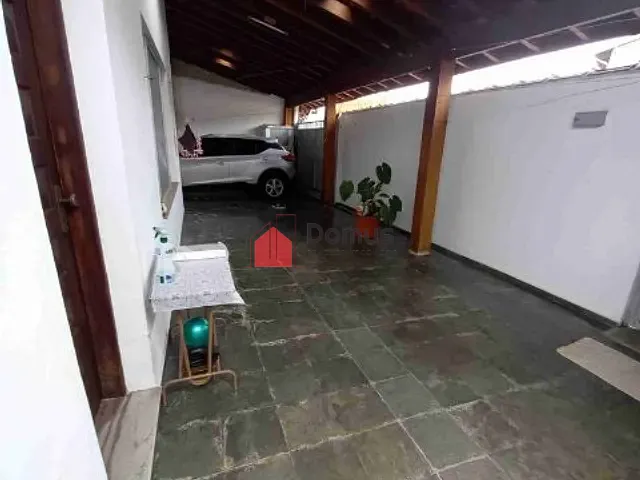 Sobrado com 226m² 3 quartos e 1 banheiro, à venda, no bairro Jardim Rosely em Pindamonhangaba