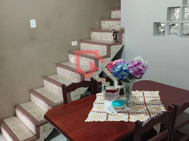 Sobrado com 150m² 3 quartos e 1 banheiro, à venda, no bairro Vila Bocaina em Mauá