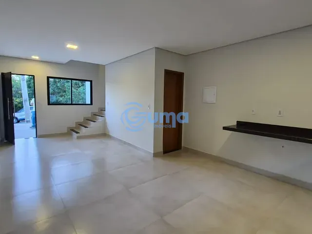 Sobrado com 80m² 2 quartos e 1 banheiro, à venda, no bairro Chácaras Luzia Vicente em Bragança Paulista