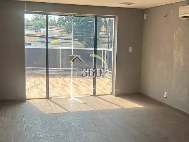 Sobrado com 200m², para alugar, no bairro Vila Regente Feijó em São Paulo