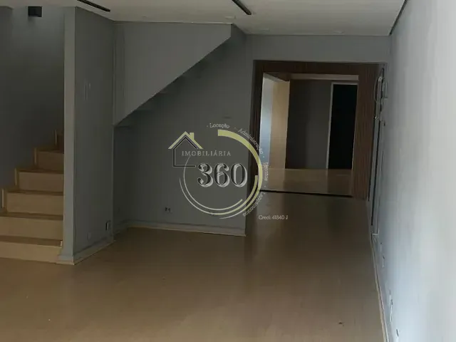 Sobrado com 200m², para alugar, no bairro Vila Regente Feijó em São Paulo