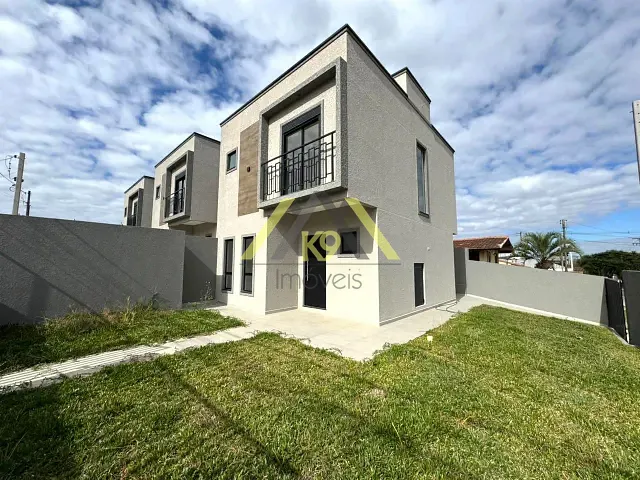 Sobrado com 171m² 3 quartos e 3 banheiros, à venda, no bairro Guaraituba em Colombo