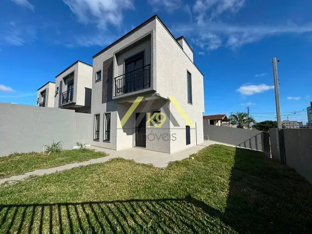 Sobrado com 171m² 3 quartos e 3 banheiros, à venda, no bairro Guaraituba em Colombo