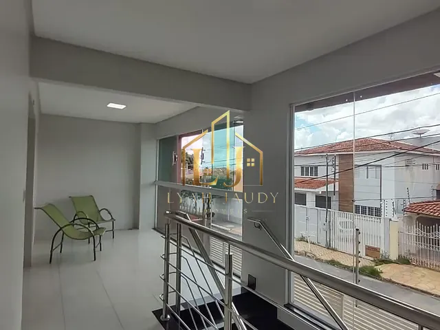 Sobrado com 360m² 5 quartos e 4 banheiros, à venda, no bairro Morada do Ouro em Cuiabá