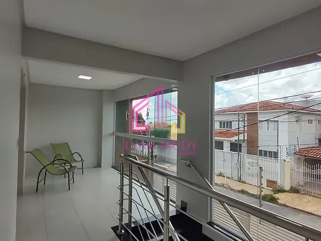 Sobrado com 360m² 5 quartos e 4 banheiros, à venda, no bairro Morada do Ouro em Cuiabá