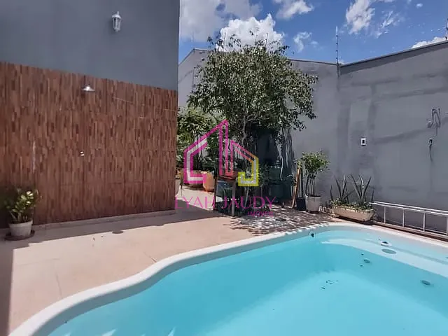 Sobrado com 360m² 5 quartos e 4 banheiros, à venda, no bairro Morada do Ouro em Cuiabá