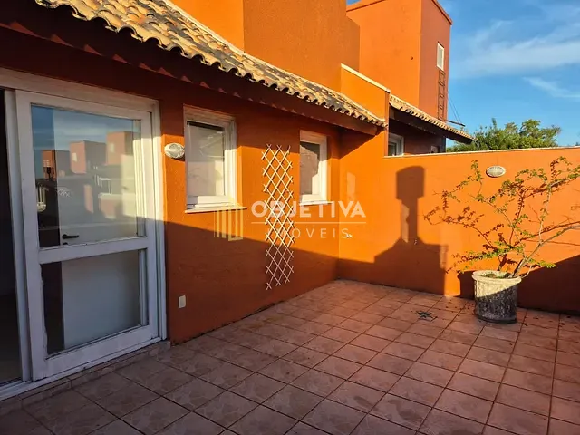 Sobrado com 345m² 3 quartos e 3 banheiros, à venda, no bairro Vila Assunção em Porto Alegre