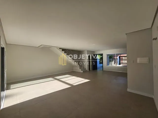 Casa com 254m² 3 quartos e 3 banheiros, à venda, no bairro Hamburgo Velho em Novo Hamburgo