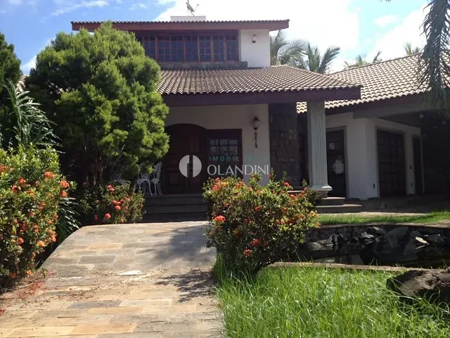 Sobrado com 700m² 4 quartos e 4 banheiros, à venda, no bairro Jardim Resek em Artur Nogueira