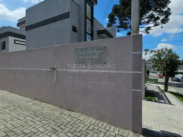 Sobrado com 135m² 3 quartos e 3 banheiros, à venda, no bairro Xaxim em Curitiba