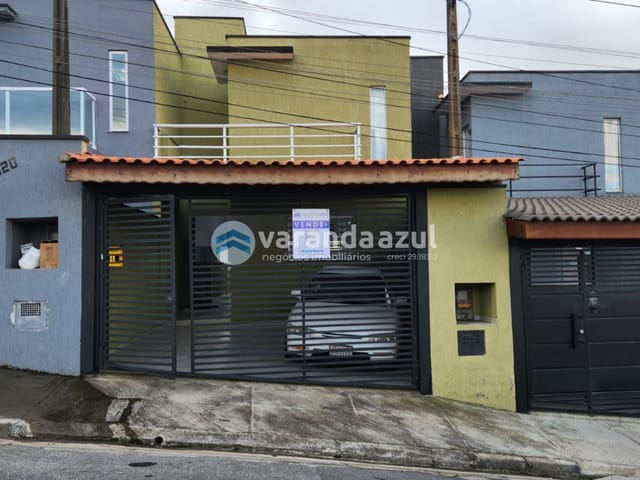 Sobrado 3 quartos e 3 banheiros, à venda, no bairro Vila Nova Aparecida em Mogi das Cruzes