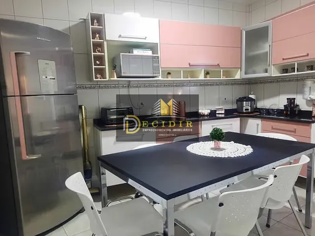 Sobrado com 129m² 3 quartos e 2 banheiros, à venda, no bairro Parque das Paineiras em São Paulo