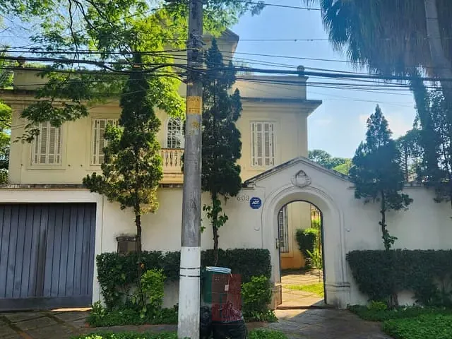 Sobrado com 532m² 4 quartos e 6 banheiros, à venda, no bairro Alto de Pinheiros em São Paulo