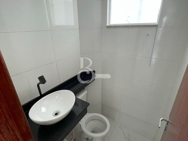 Sobrado com 110m² 3 quartos e 2 banheiros, à venda, no bairro Parque sao benedito em Campos dos Goytacazes