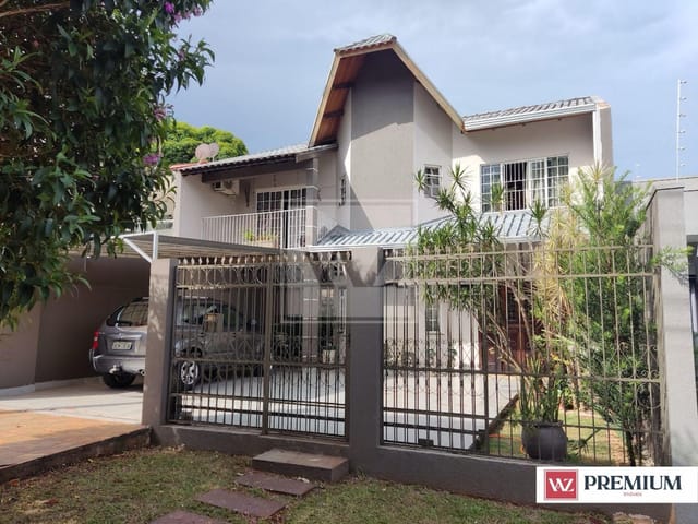 Sobrado com 500m² 4 quartos e 4 banheiros, à venda, no bairro Jardim Panambi em Campo Mourão