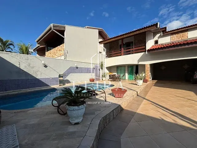 Sobrado com 444m² 3 quartos e 5 banheiros, à venda, no bairro Parque Residencial Nardini em Americana