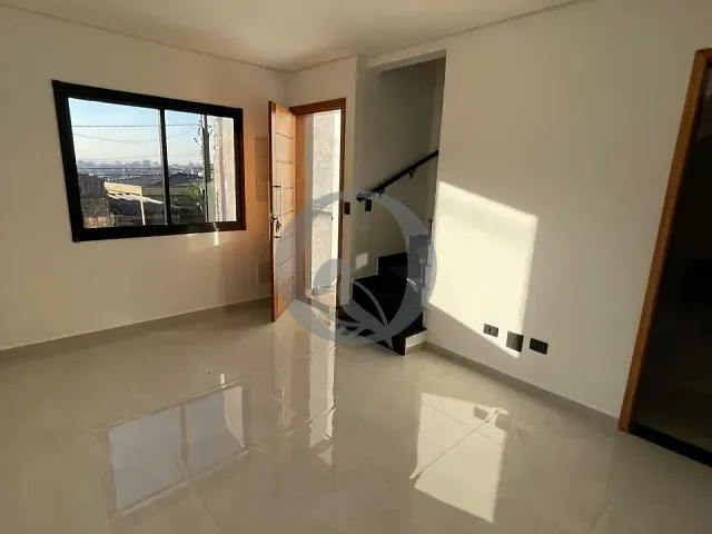 Sobrado 2 quartos e 3 banheiros, à venda, no bairro Jardim Brasília (Zona Leste) em São Paulo