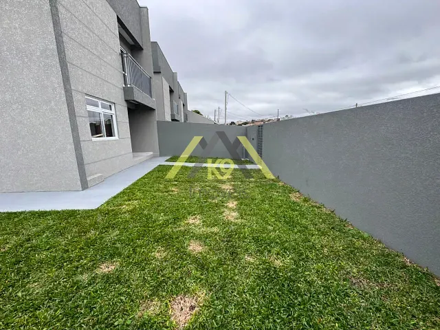 Sobrado com 187m² 3 quartos e 3 banheiros, à venda, no bairro Rio Verde em Colombo