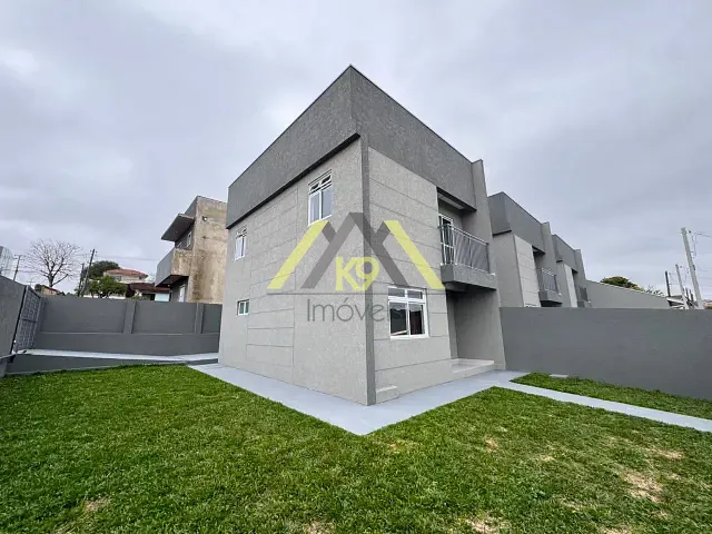Sobrado com 187m² 3 quartos e 3 banheiros, à venda, no bairro Rio Verde em Colombo