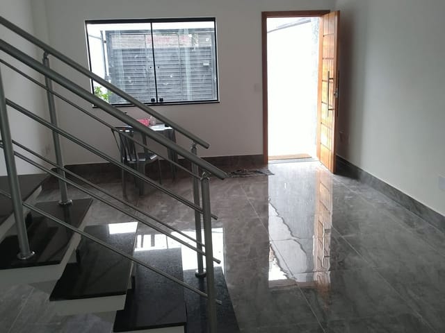 Foto do Sobrado - Moderno sobrado a venda, 104m², 3 dormitórios sendo 1 suíte, 2 vagas, lavabo, quintal e churrasqueira- Vila Ester- Imirim- SP | Lares e Andares Imóveis