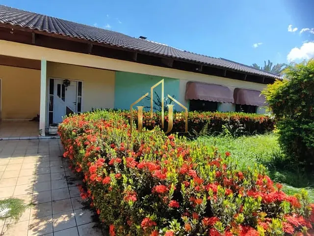 Casa com 1190m² 4 quartos e 4 banheiros, à venda, no bairro Boa Esperança em Cuiabá