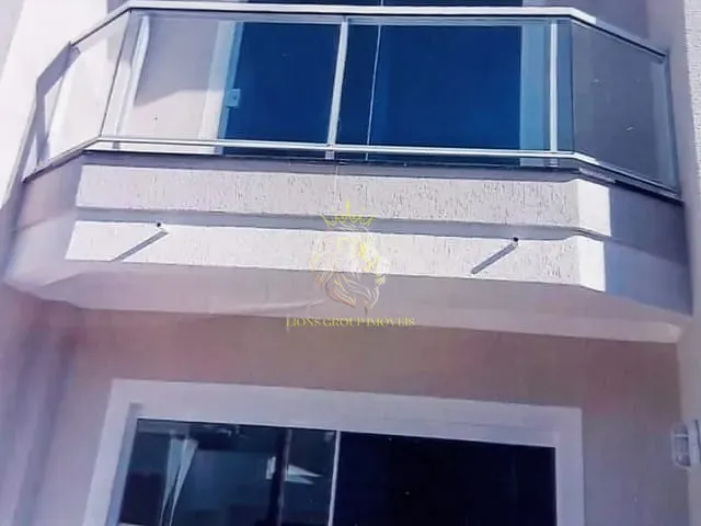 Sobrado 2 quartos e 2 banheiros, à venda, no bairro São Francisco de Assis em Camboriú