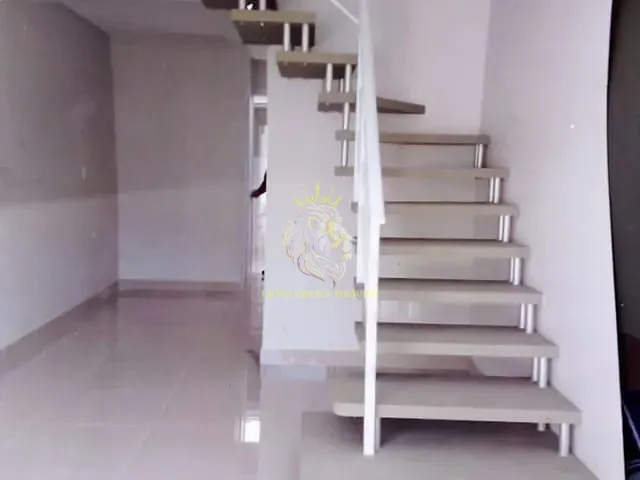 Sobrado 2 quartos e 2 banheiros, à venda, no bairro São Francisco de Assis em Camboriú