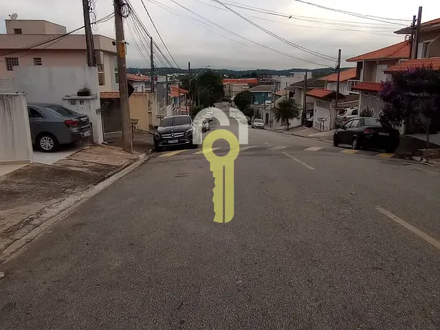 Sobrado com 125m² 3 quartos e 3 banheiros, à venda, no bairro Jardim Rio das Pedras em Cotia