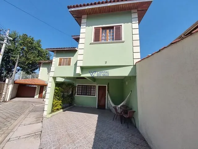Sobrado com 134m² 3 quartos e 2 banheiros, à venda, no bairro Jardim América em São José dos Campos