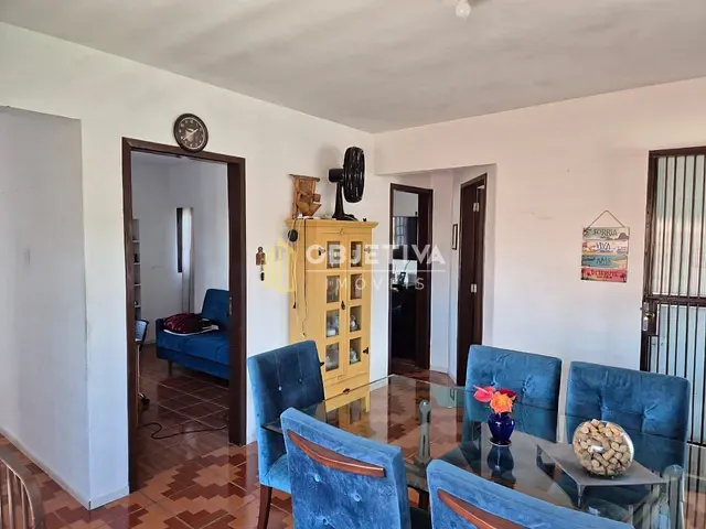 Sobrado com 363m² 4 quartos e 5 banheiros, à venda, no bairro Cristal em Porto Alegre