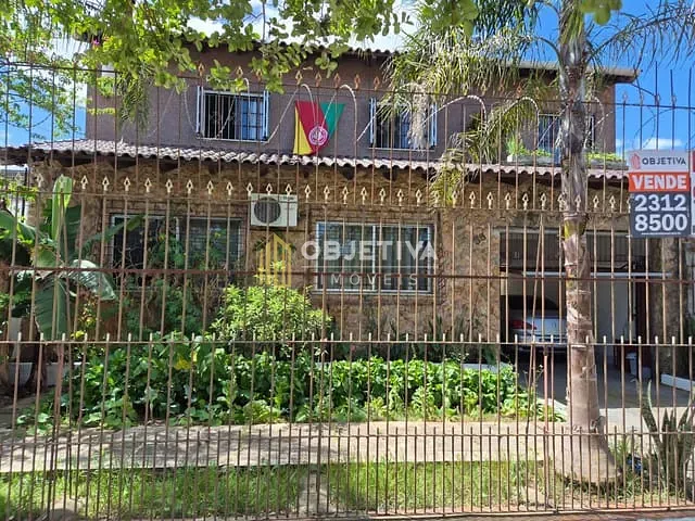Sobrado com 363m² 4 quartos e 5 banheiros, à venda, no bairro Cristal em Porto Alegre