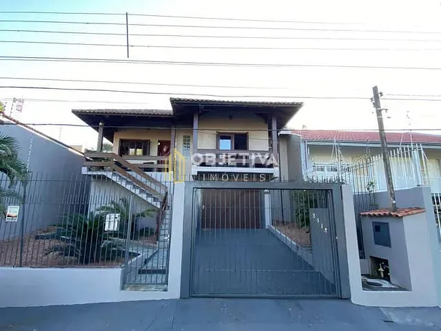 Sobrado 4 quartos e 3 banheiros, à venda, no bairro Primavera em Novo Hamburgo