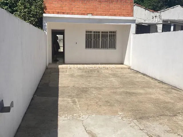 Sobrado com 200m² 3 quartos e 3 banheiros, à venda, no bairro Vila Carvalho em Sorocaba
