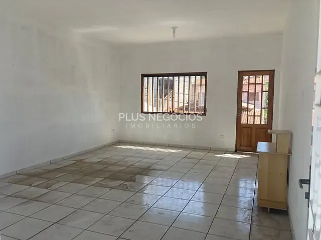 Sobrado com 200m² 3 quartos e 3 banheiros, à venda, no bairro Vila Carvalho em Sorocaba