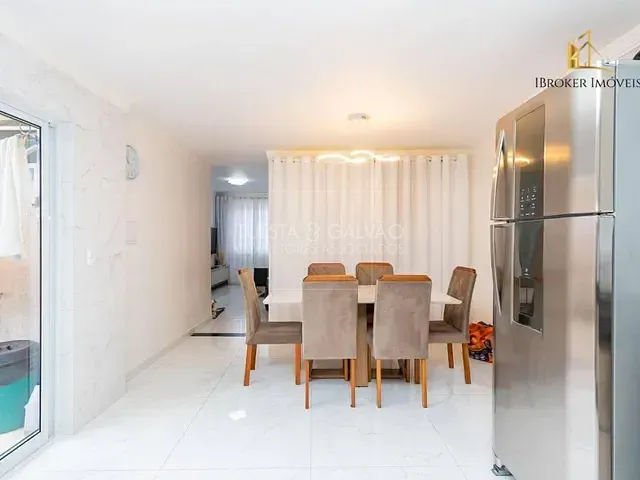 Sobrado com 130m² 2 quartos e 2 banheiros, à venda, no bairro Estados em Fazenda Rio Grande