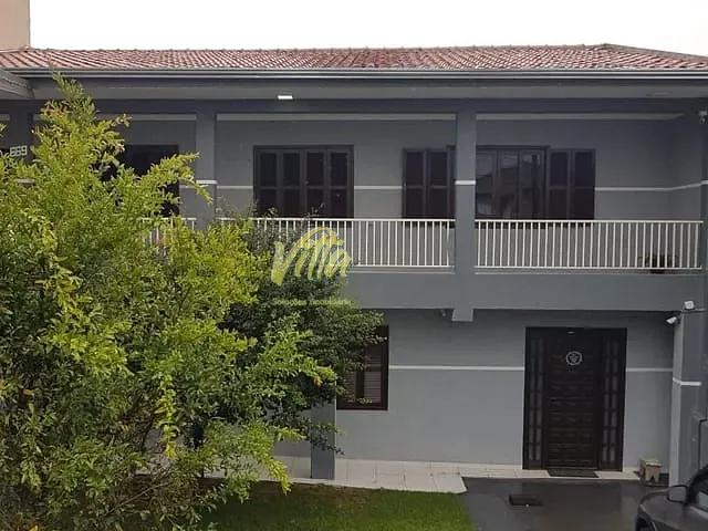 Sobrado com 360m² 5 quartos e 3 banheiros, à venda, no bairro Capela Velha em Araucária