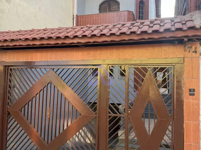 Sobrado com 263m² 4 quartos e 4 banheiros, à venda, no bairro Cidade Líder em São Paulo