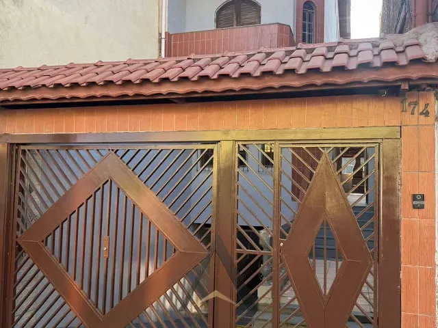 Sobrado com 263m² 4 quartos e 4 banheiros, à venda, no bairro Cidade Líder em São Paulo