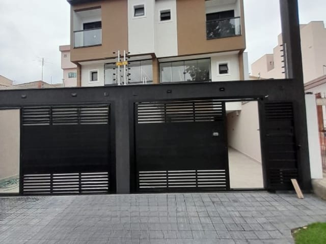 Sobrado com 142m² 3 quartos e 2 banheiros, à venda, no bairro Parque das Nações em Santo André