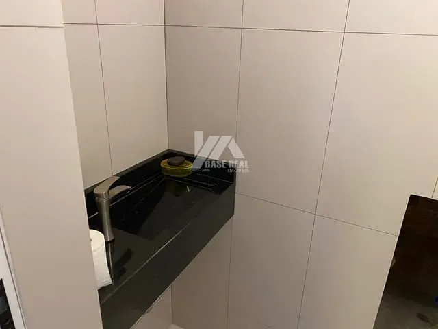Sobrado com 250m² 2 quartos e 1 banheiro, à venda, no bairro Alto Cascavel em Guarapuava