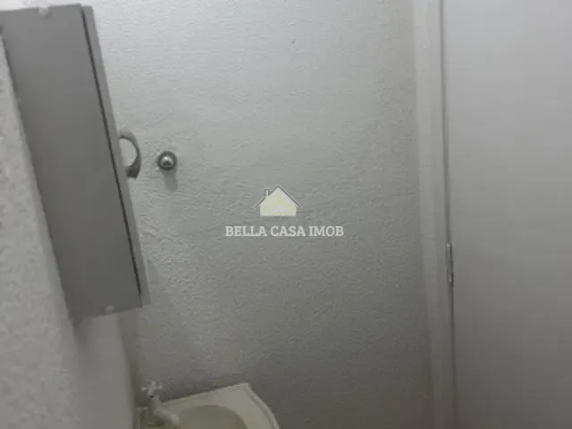 Sobrado com 70m² 2 quartos e 1 banheiro, para alugar, no bairro Jardim Piazza di Roma II em Sorocaba