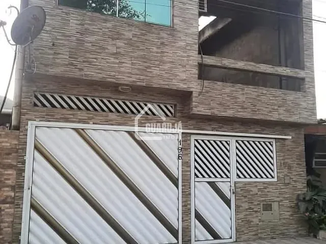 Sobrado com 132m² 3 quartos e 2 banheiros, à venda, no bairro Morrinhos em Guarujá