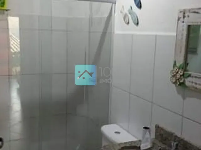 Sobrado com 300m² 3 quartos e 2 banheiros, à venda, no bairro Barra velha em Barra Velha
