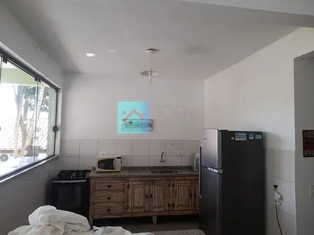 Sobrado com 300m² 3 quartos e 2 banheiros, à venda, no bairro Barra velha em Barra Velha