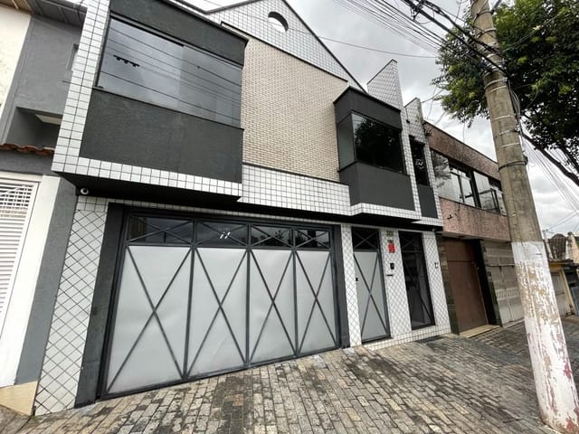 Sobrado com 297m² 3 quartos e 2 banheiros, à venda, no bairro Vila Bertioga em São Paulo