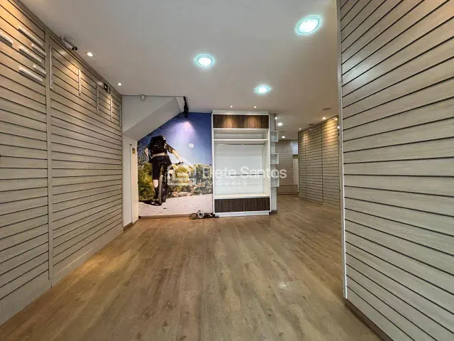 Sobrado com 180m², à venda, no bairro Vila Mollon IV em Santa Bárbara D'Oeste
