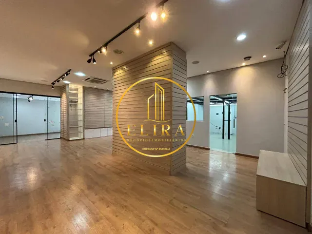 Sobrado com 180m², à venda, no bairro Vila Mollon IV em Santa Bárbara D'Oeste