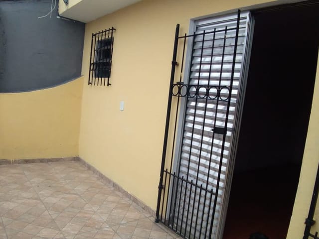 Sobrado com 140m² 4 quartos e 1 banheiro, à venda, no bairro Parque Savoy City em São Paulo